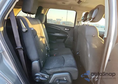 2016 Dodge Journey Sxt z USA, uszkodzony, nr VIN 3C4PDCBG5GT141402